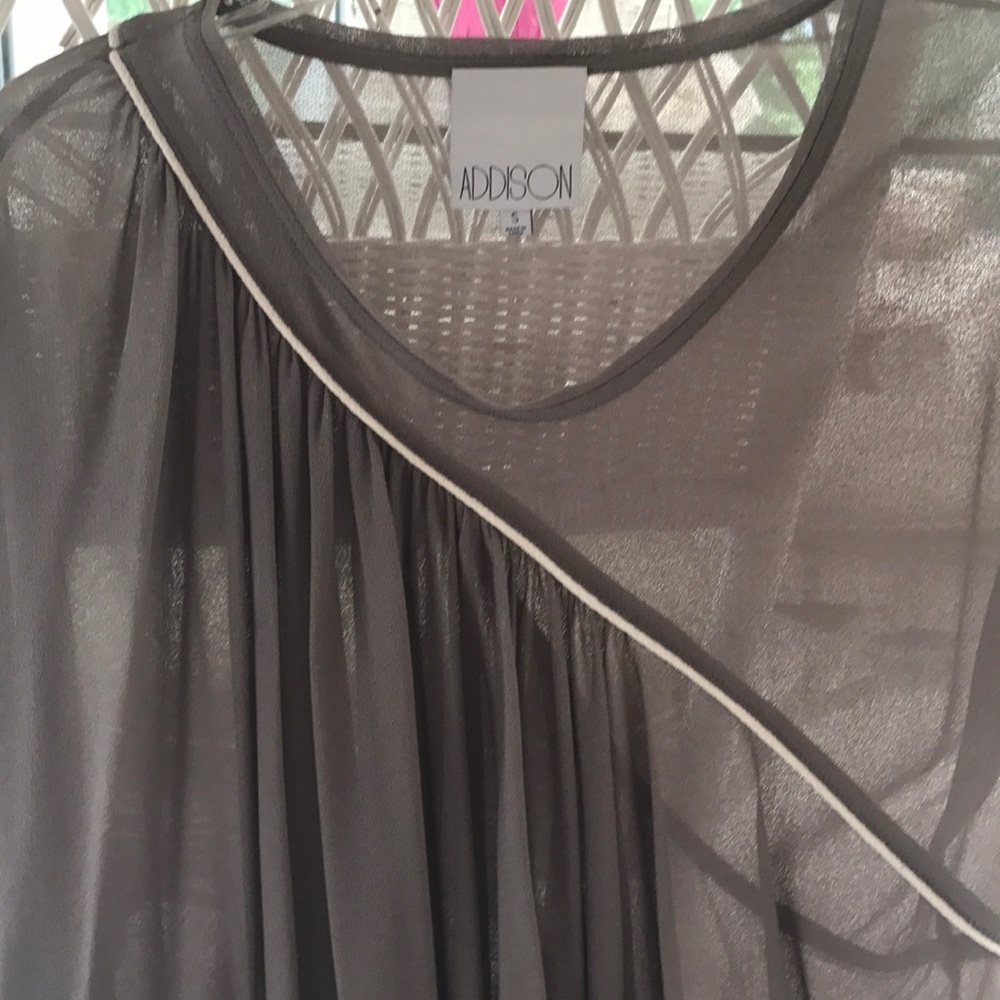 Addison Asymmetrical Top - Picture 3 of 4